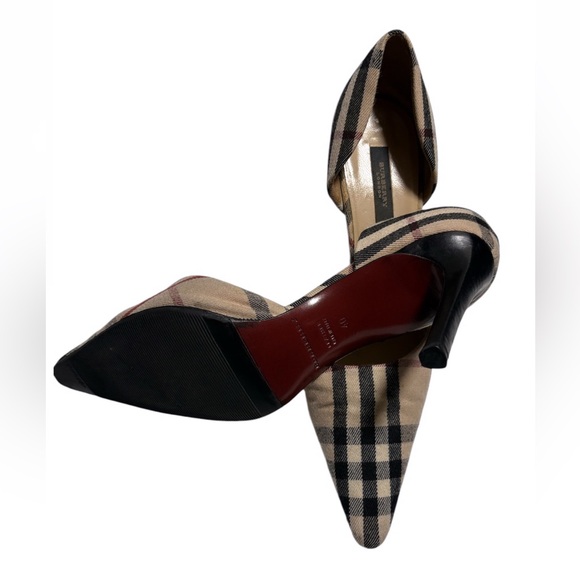 Vintage Burberry Pumps - Picture 3 of 5